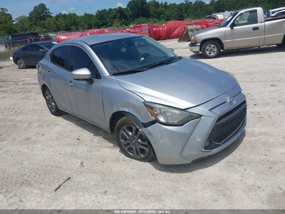 TOYOTA YARIS 2019