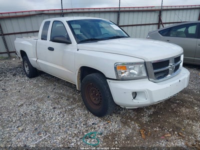 RAM DAKOTA 2011