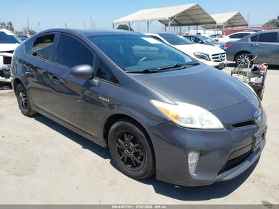 TOYOTA PRIUS 2012