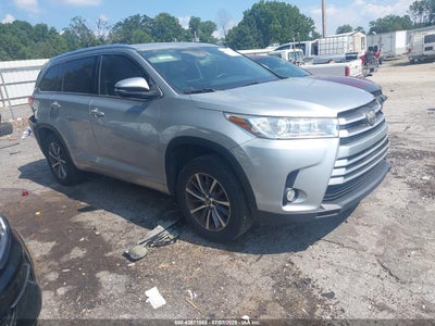 TOYOTA HIGHLANDER 2017