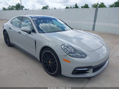 PORSCHE PANAMERA 2018