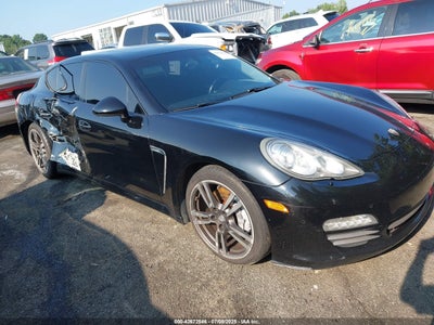 PORSCHE PANAMERA 2013