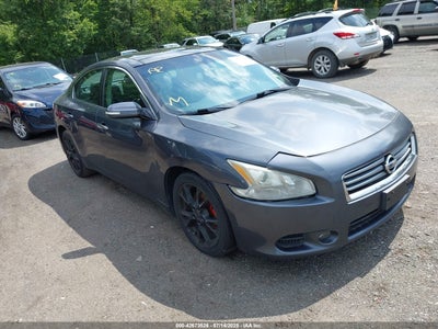 NISSAN MAXIMA 2012