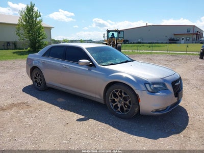 CHRYSLER 300 2017