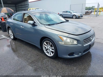 NISSAN MAXIMA 2009