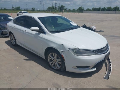 CHRYSLER 200 2015