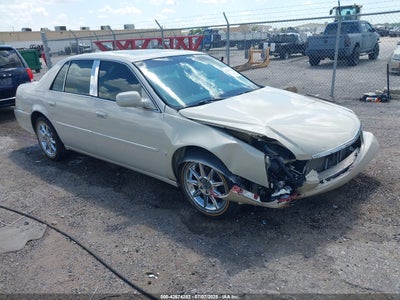 CADILLAC DTS 2011