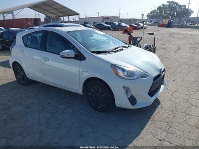 TOYOTA PRIUS C 2016