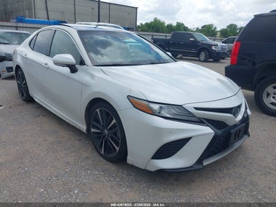 TOYOTA CAMRY 2018