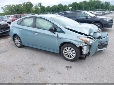 TOYOTA PRIUS PLUG-IN 2014