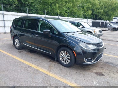 CHRYSLER PACIFICA 2018