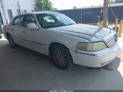 LINCOLN TOWN CAR 2004
