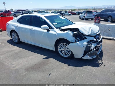 TOYOTA CAMRY HYBRID 2018