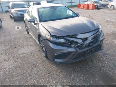 TOYOTA CAMRY 2021