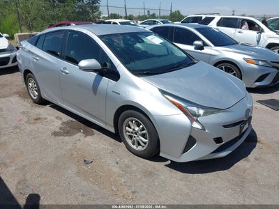 TOYOTA PRIUS 2017
