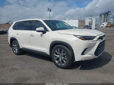 TOYOTA GRAND HIGHLANDER 2024