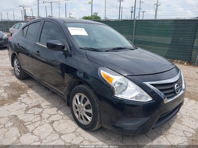 NISSAN VERSA 2017