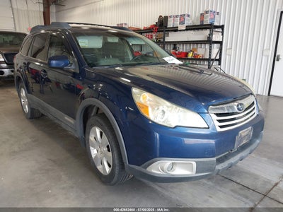 SUBARU OUTBACK 2011