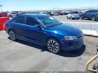 VOLKSWAGEN JETTA HYBRID 2013