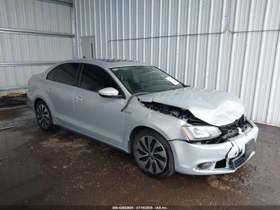 VOLKSWAGEN JETTA HYBRID 2013