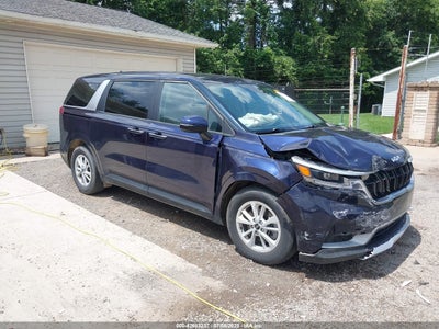 KIA CARNIVAL MPV 2024