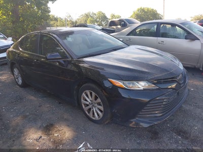 TOYOTA CAMRY 2018