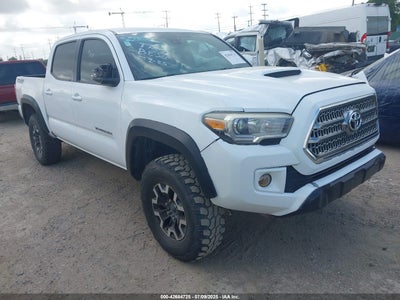 TOYOTA TACOMA 2018