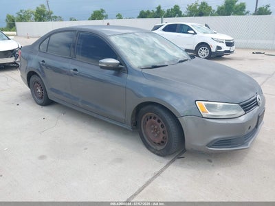 VOLKSWAGEN JETTA 2011