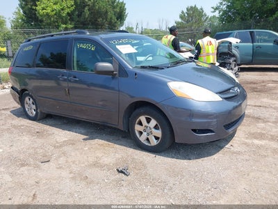 TOYOTA SIENNA 2008