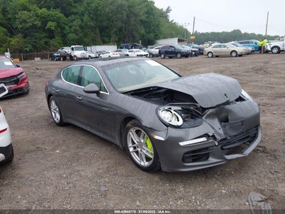 PORSCHE PANAMERA E-HYBRID 2016