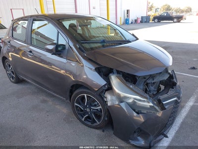 TOYOTA YARIS 2015