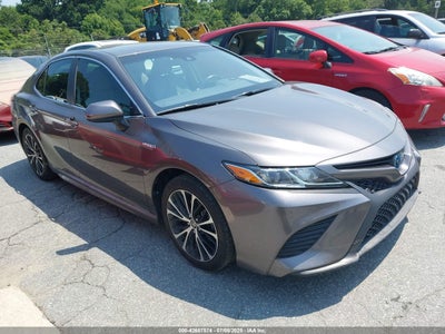 TOYOTA CAMRY 2020