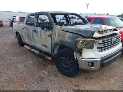 TOYOTA TUNDRA 2021