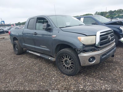 TOYOTA TUNDRA 2010