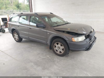 VOLVO XC70 2005