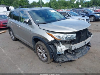 TOYOTA HIGHLANDER 2015