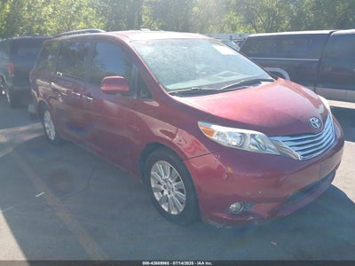 TOYOTA SIENNA 2011