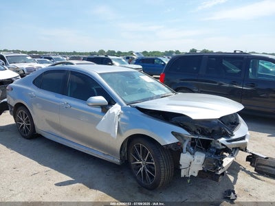 TOYOTA CAMRY 2023