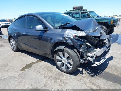 TESLA MODEL Y 2022