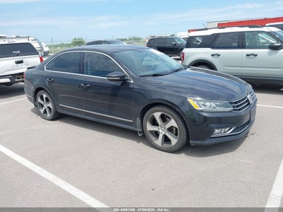 VOLKSWAGEN PASSAT 2017