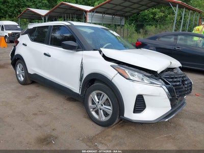 NISSAN KICKS 2022