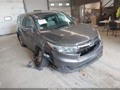 TOYOTA HIGHLANDER 2016