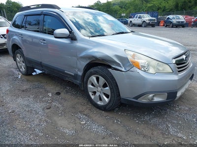 SUBARU OUTBACK 2012