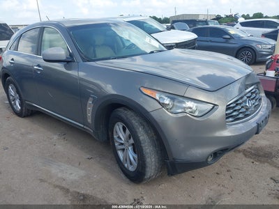 INFINITI FX35 2011