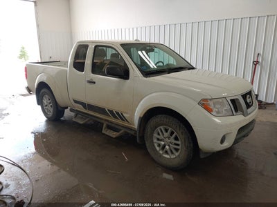 NISSAN FRONTIER 2017
