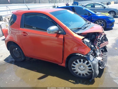 SCION IQ 2013