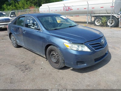 TOYOTA CAMRY 2010