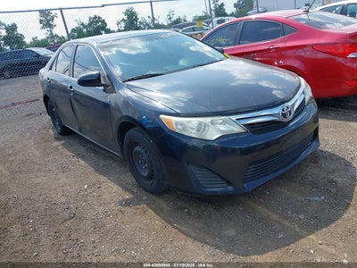 TOYOTA CAMRY 2012