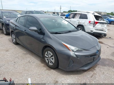 TOYOTA PRIUS 2017