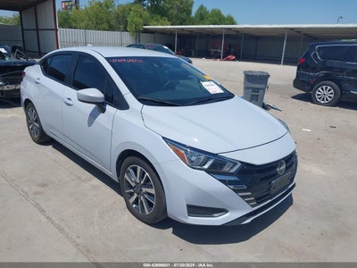 NISSAN VERSA 2023